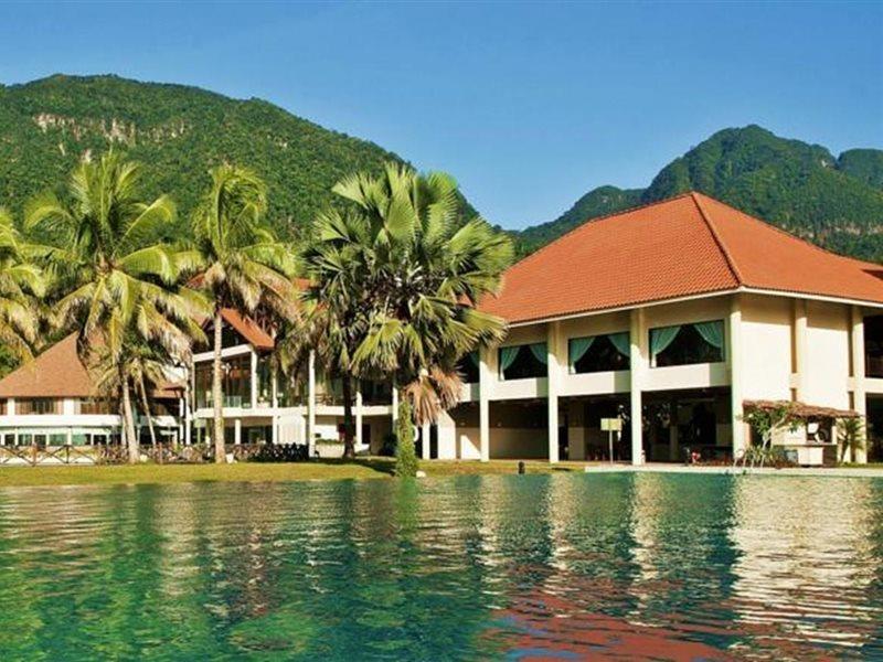 Damai Puri Resort & Spa Kuching Bagian luar foto The Bertam Resort