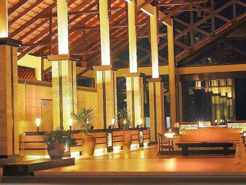 Damai Puri Resort & Spa Kuching Bagian luar foto The interior of the hotel