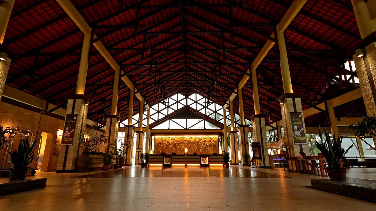 Damai Puri Resort & Spa Kuching Bagian luar foto Lobby