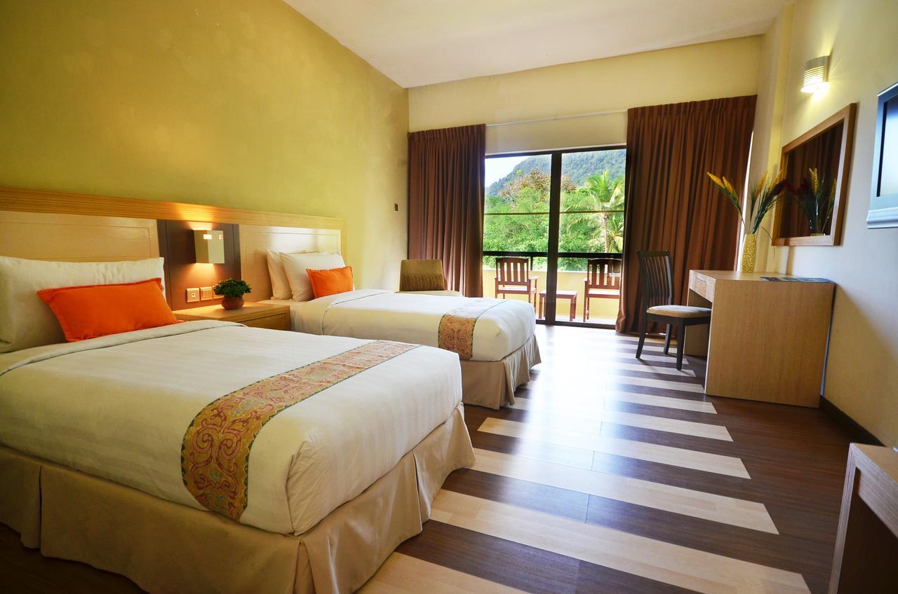 Damai Puri Resort & Spa Kuching Bagian luar foto Deluxe Room